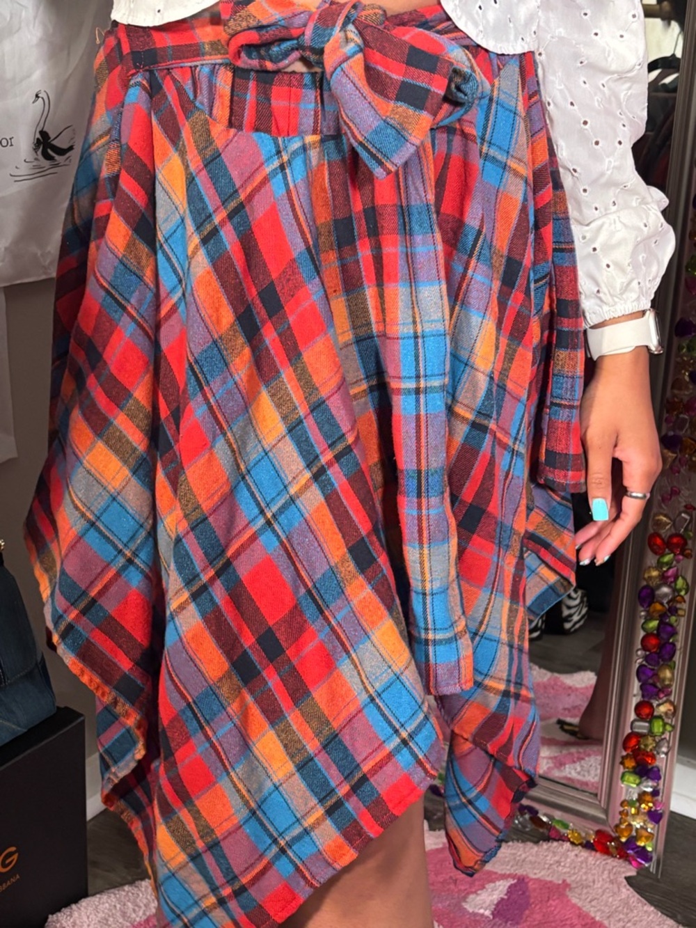Plaid Handkerchief Hem Skirt in Red & Blue